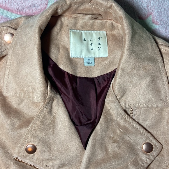 Pink jacket - Picture 4 of 4